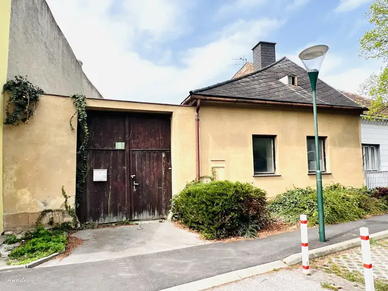 Grundstück mit Altbestand
