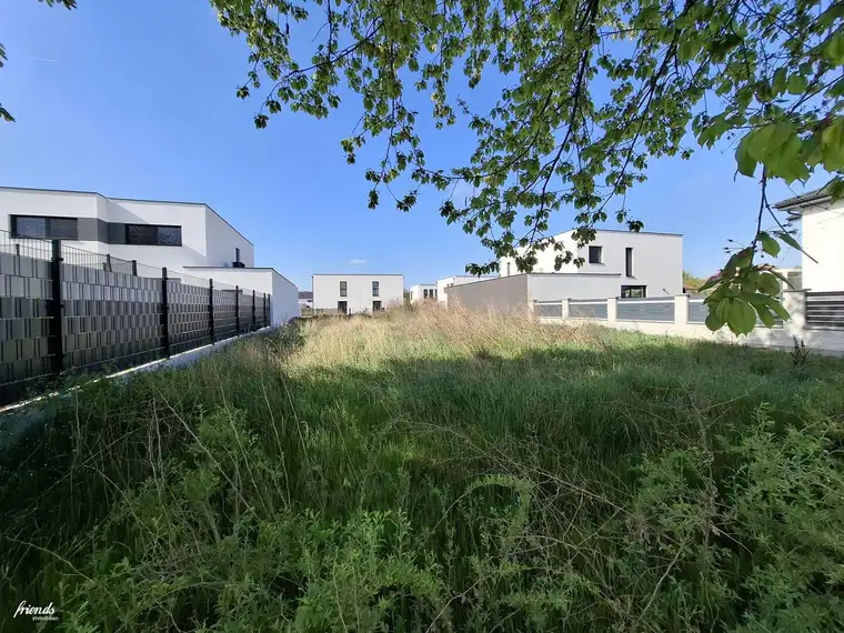 Traumhaftes Grundstück - Baugenehmigung für ein Einfamilienhaus