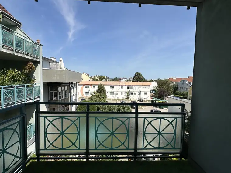 Großzügig Wohnen in perfekter Lage mit Loggia
