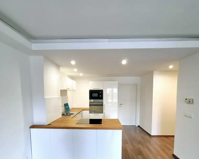 TOP-SANIERTE 2 Zimmer Wohnung