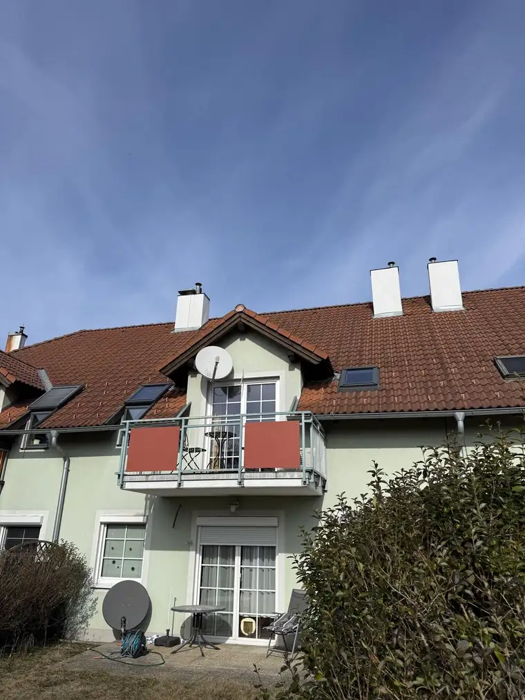 3 Zimmer mit Balkon &amp; Parkplatz