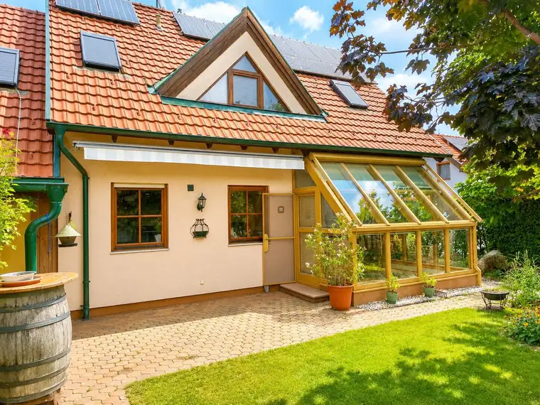 Charmantes Einfamilienhaus inkl. Pool, Sauna u.v.m.