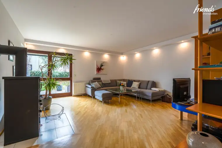 ​​​​​​​Top-gepflegtes Reihenhaus mit Garten und Stellplatz!!!