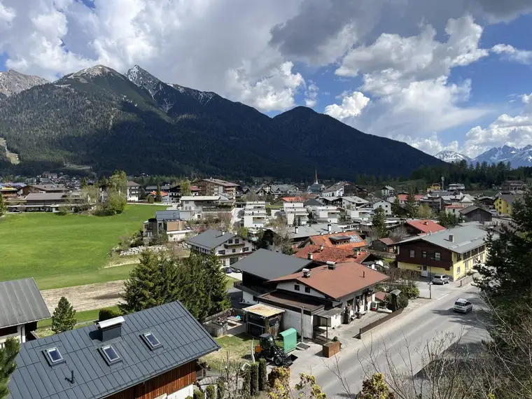 Sonnige 4-Zimmer-Wohnung mit atemberaubendem Panoramablick über Seefeld
