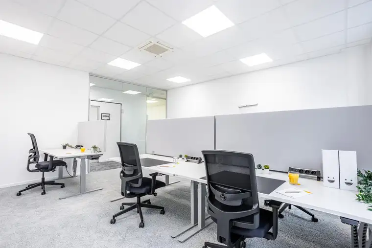 Erstbezug - exklusive Büroflächen inkl. kompletter Servicierung direkt am Bahnhof 