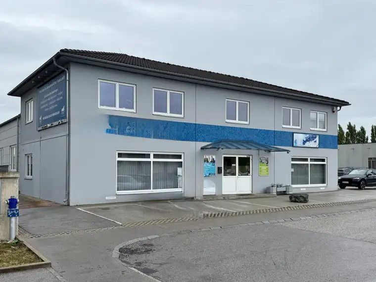Gewerbeimmobilie mit Top-Sichtlage in Leobersdorf – Büro &amp; Lager unter einem Dach