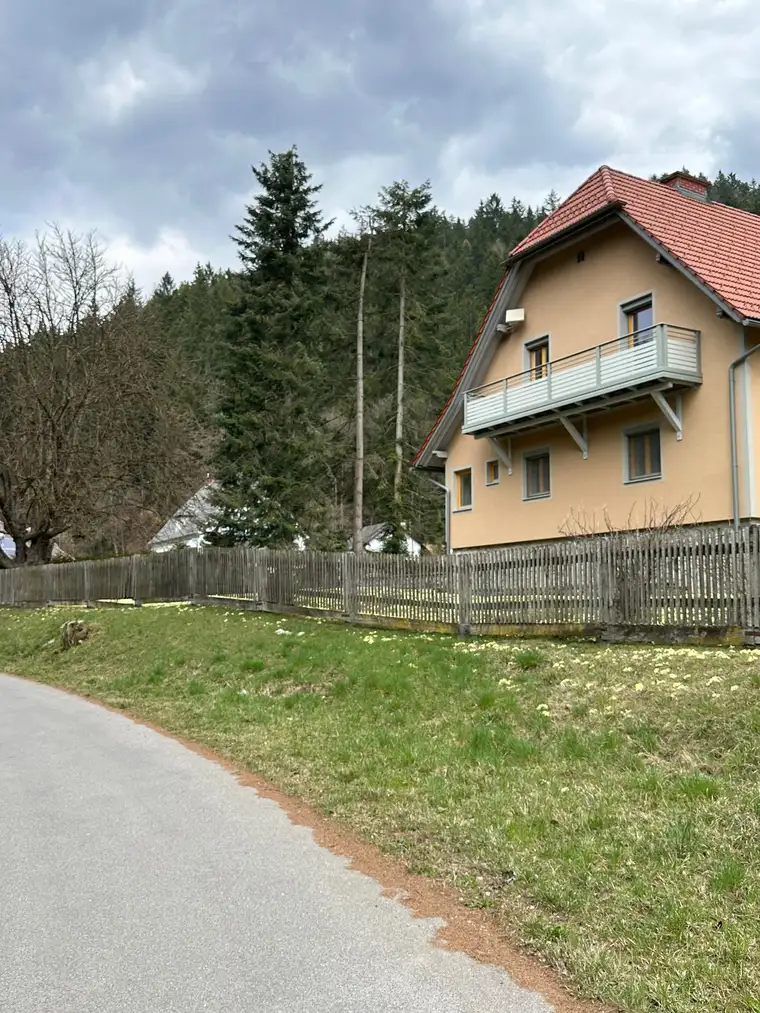 Privat ohne Makler, Zweifamilienhaus im Landhausstil Top Saniert direkt am Waldrand, im Nahbereich des Wintersportzentrums Hohe Veitsch