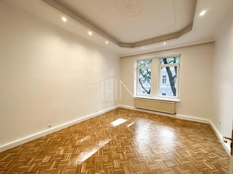 Altbauflair trifft modernes Wohngefühl – Stilvolle 3-Zimmer-Wohnung mit Stuckdecken &amp; Lichtdesign