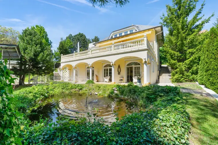 Stil, Eleganz &amp; Exklusivität vereint! Einzigartige Villa in Bestlage