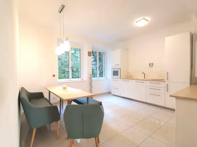 Single-, Pärchen- oder Anlage-Wohnung + Ruhe, Grünblick und Gartennutzung neben Palais Schönburg!