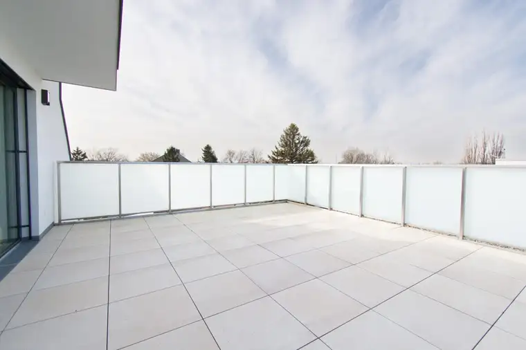 Stilvolles 4-Zimmer-Penthouse mit sonnigen Freiflächen