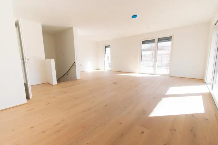 Erstbezug: 2-Zimmer-plus-Homeoffice/Hobbyraum-Gartenwohnung!