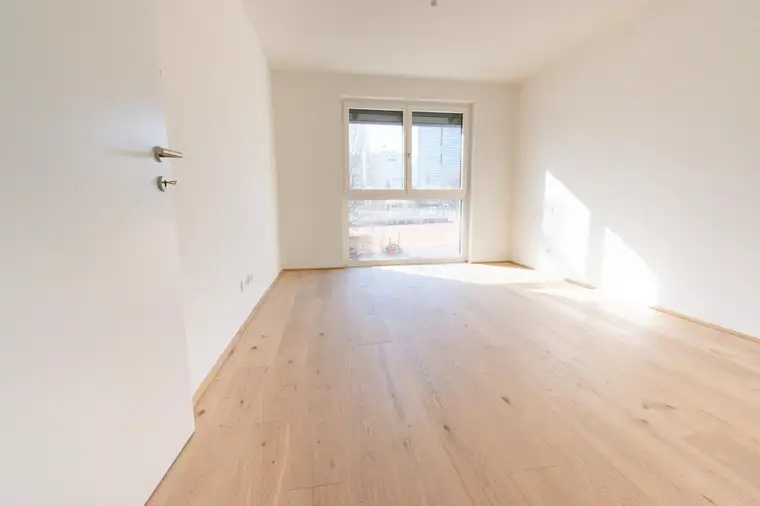 Erstbezug nahe Alte Donau: Geräumige 2-Zimmer-Wohnung mit Bad en Suite!