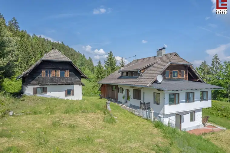 Traumresort in Best- &amp; Alleinlage über Ossiacher See