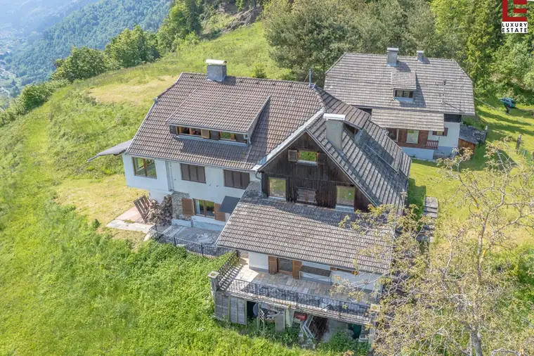 Traumresort in Best- &amp; Alleinlage über Ossiacher See