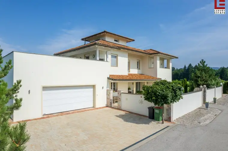 Südkärnten: Tosakana-Villa mit Gartenanlage (Baulandreserve)