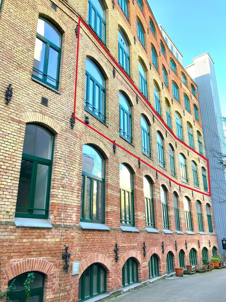 Provisionsfrei! - Helles Loft als Büro oder Ordination in absoluter Ruhelage und perfekter öffentlicher Anbindung (U4) nahe Franziskusspital, Radiologicum Margareten und Naschmarkt - Garagenplätze verfügbar 