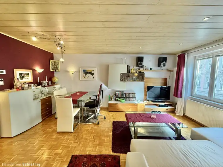 MODERN &amp; STILVOLL! Etagenwohnung Nähe Augarten!