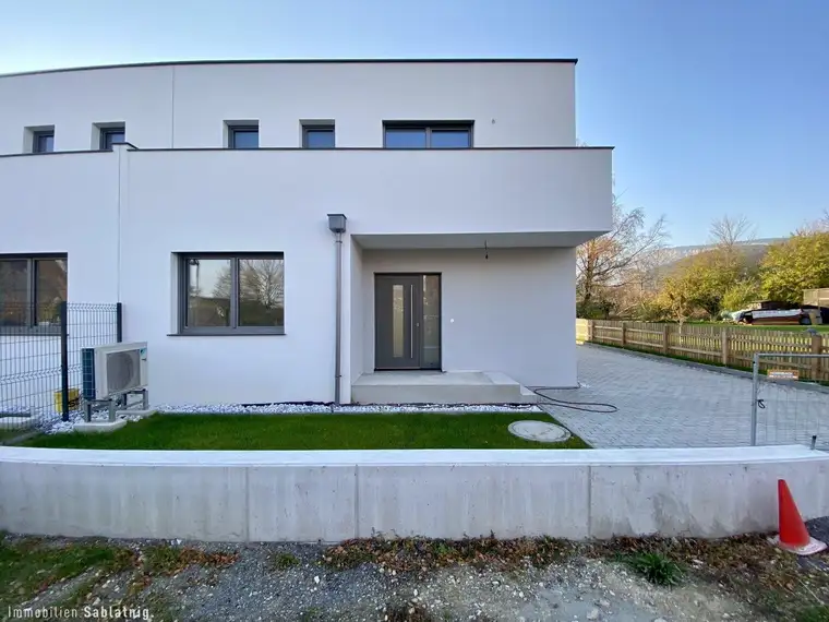 Axel Pagacz, Immobilien Sablatnig
