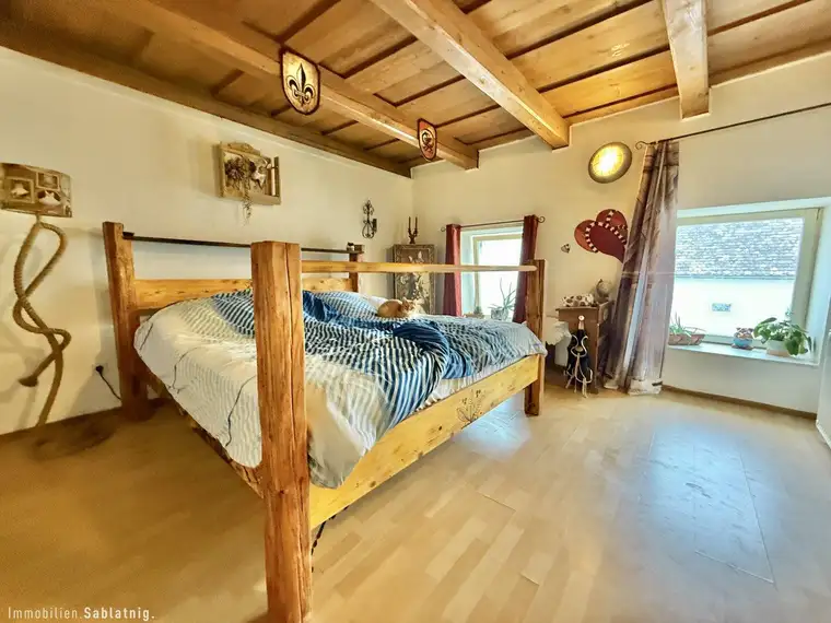 ICH SUCHE DICH - Einfamilienhaus - ca. 153m² WFL - 3 Schlafzimmer - Einbauküche - Weinkeller
