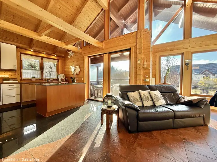 TRAUMHOLZHAUS – Stilvolles Wohnen mit Galerie-Schlafzimmer und malerischer Aussicht