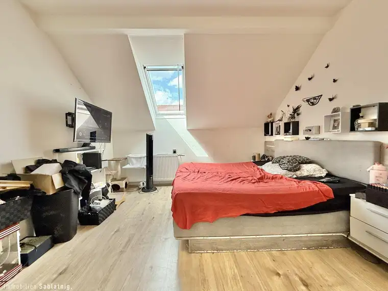 PERFEKTES ZUHAUSE IM HERZEN VON TRAISMAUER! Stilvoll renovierte 3-Zimmer-Wohnung!