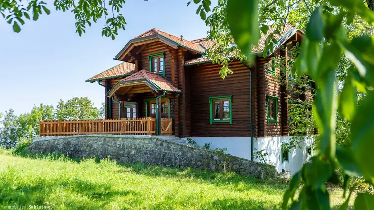 Gertrud Sablatnig MBA, Immobilien Sablatnig