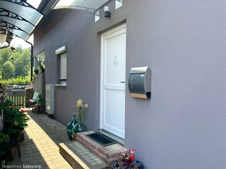 HAUSGEFÜHL STATT WOHNUNG! RUHEOASE - wohnen mit Garten und Grünblick!