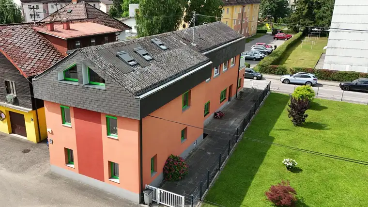 Neuer Preis! Vielseitiges Wohnhaus mit drei Einheiten in zentraler Lage von Attnang-Puchheim