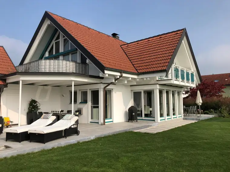 Exklusives Architekten-Einfamilienhaus in Holzständerbauweise mit großem Garten - provisionsfrei