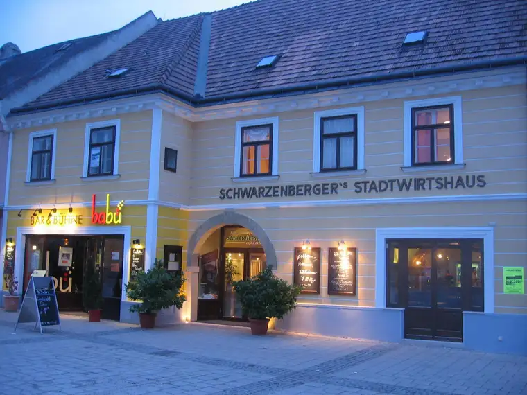 GASTHAUS oder RESTAURANT in Fußgängerzone WOLKERSDORF