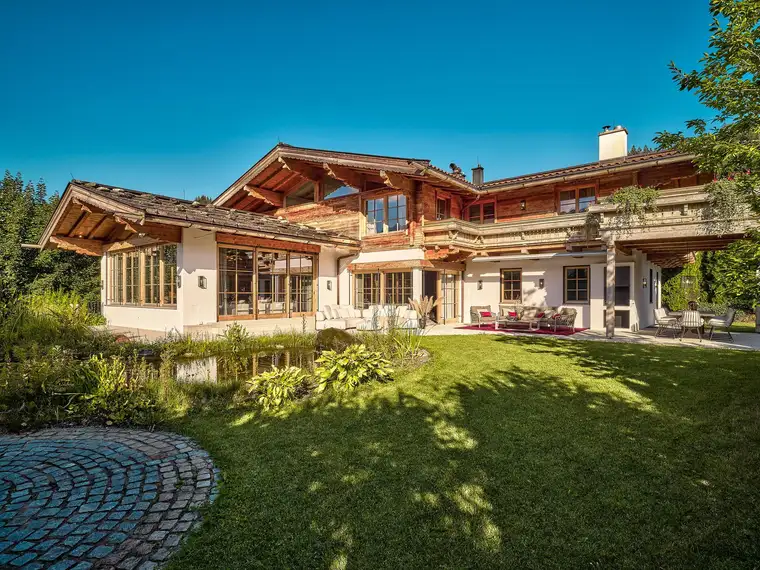 Luxus-Chalet mit wunderschönem Garten und einzigartigem Blick auf den Wilden Kaiser
