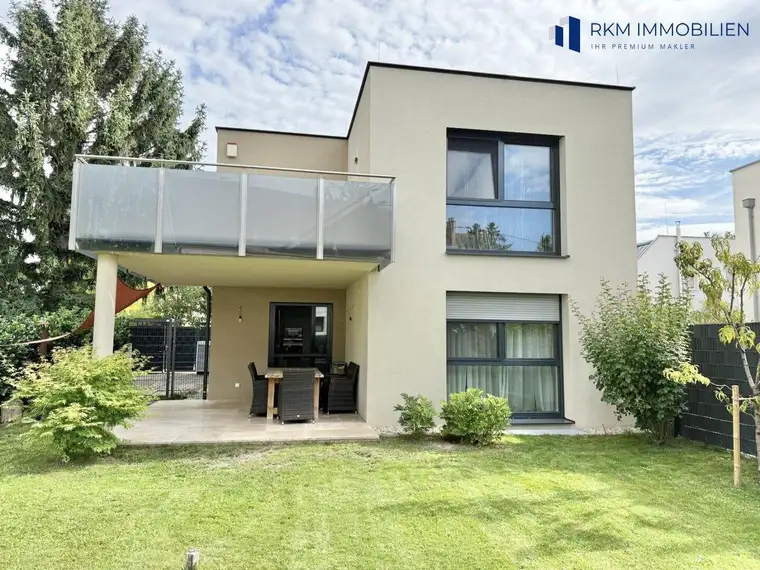 Stilvolles Einfamilienhaus – 7 Zimmer, Gartenidylle &amp; Wohnkomfort auf höchstem Niveau