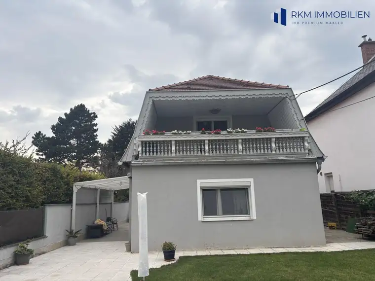 Modernes Einfamilienhaus 4 Zimmer, Loggia, Fernblick – vollsaniert in 1220 Wien!