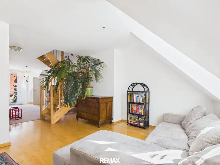 Traumhafte Maisonettewohnung mit Balkon und Garagenstellplatz im Herzen von Baden zu verkaufen!