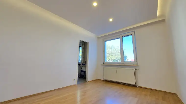 PREISREDUZIERT * Tolle 4-Zimmer-Wohnung mit Loggia