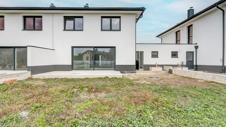Liebe auf den ersten Blick in Weikendorf! Tolle Lage, Schlüsselfertig!