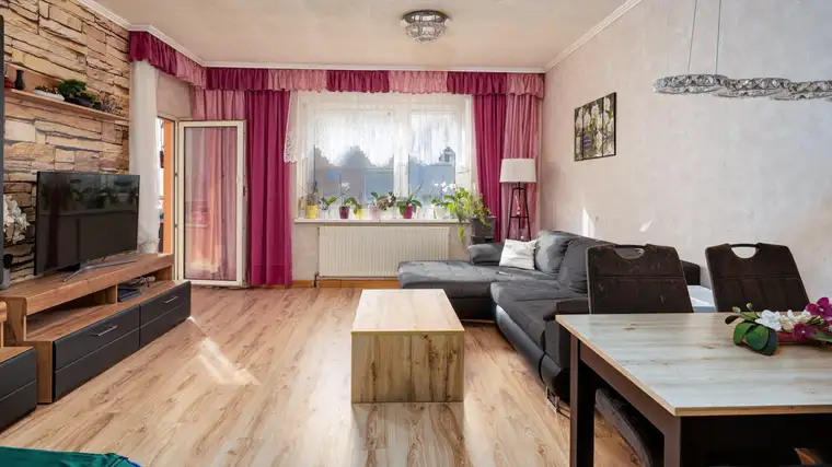 Neuer Preis! Feine Wohnung in ruhiger Lage!
