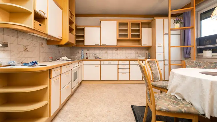 Charmantes Haus mit Entwicklungspotenzial im Herzen von Poysdorf