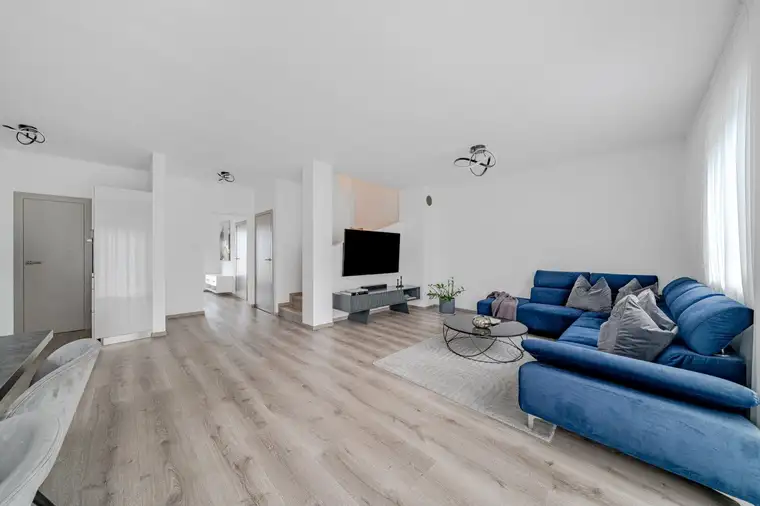 Modernes Wohnen als Familie: Bezugsfertige 5-Zimmer-Doppelhaushälfte mit Eigengarten
