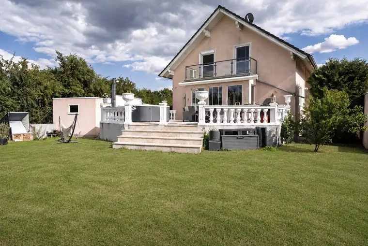 Tolles Einfamilienhaus in absoluter Ruhelage mit vielen Extras