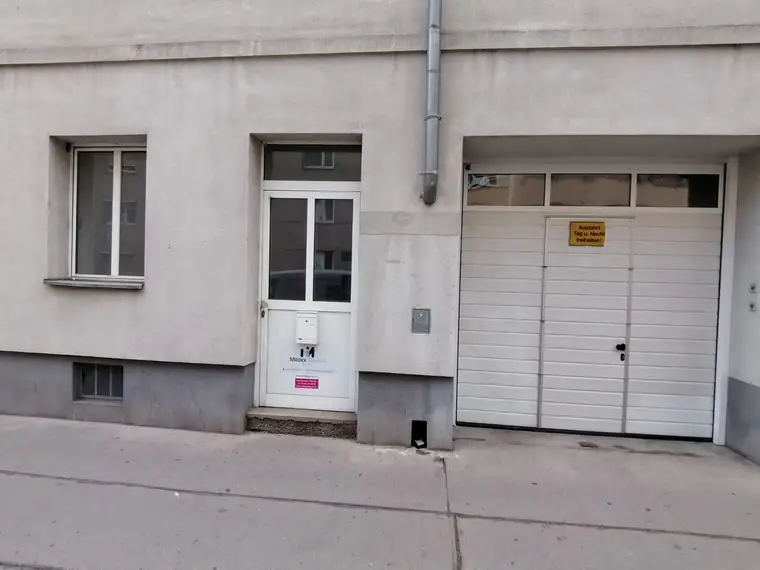 PROVISIONSFREI! Büro mit Lagerflächen &amp; Zufahrt in Wien 1210