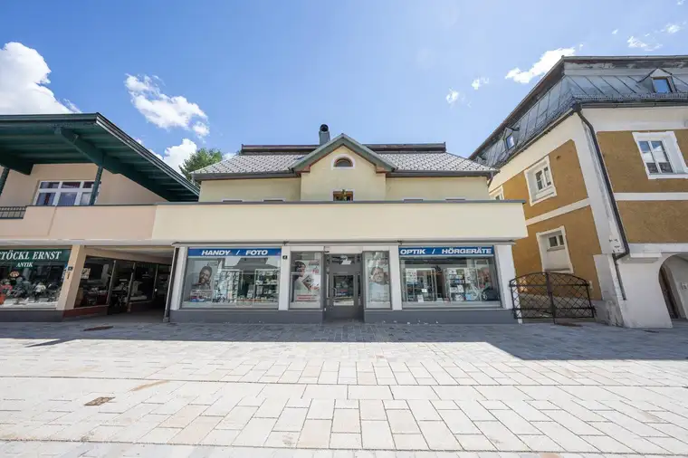 Stilvolles Wohn- und Geschäftshaus in der Fußgängerzone mit Sauna und Panoramablick – Ihr neues Zuhause im Herzen von St. Johann in Tirol