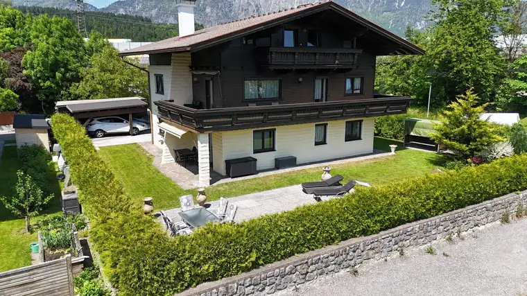 Sonnig gelegenes Mehrfamilienhaus mit großzügigem Grundstück im Herzen von Wörgl