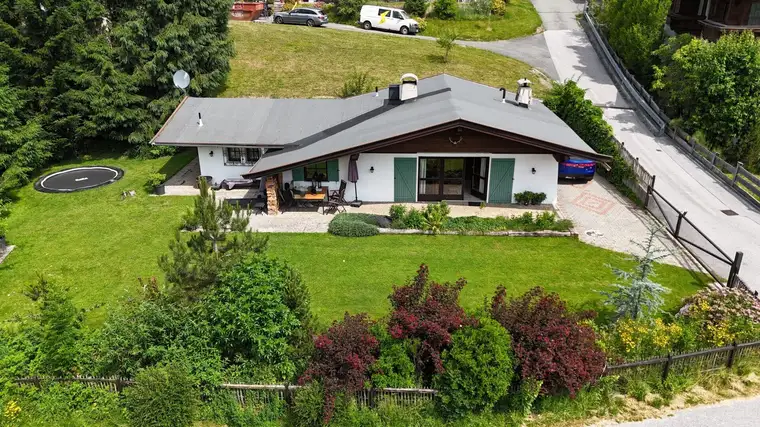 Seltener Freizeitwohnsitz: Bungalow mit 4 Schlafzimmern und Kaiserblick