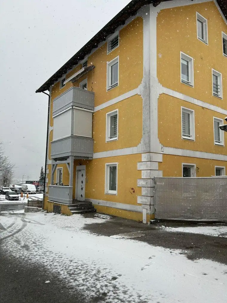 Praktische 2-Zimmer-Wohnung mit Südbalkon und Bergblick – gepflegt, gut geschnitten und vermietet