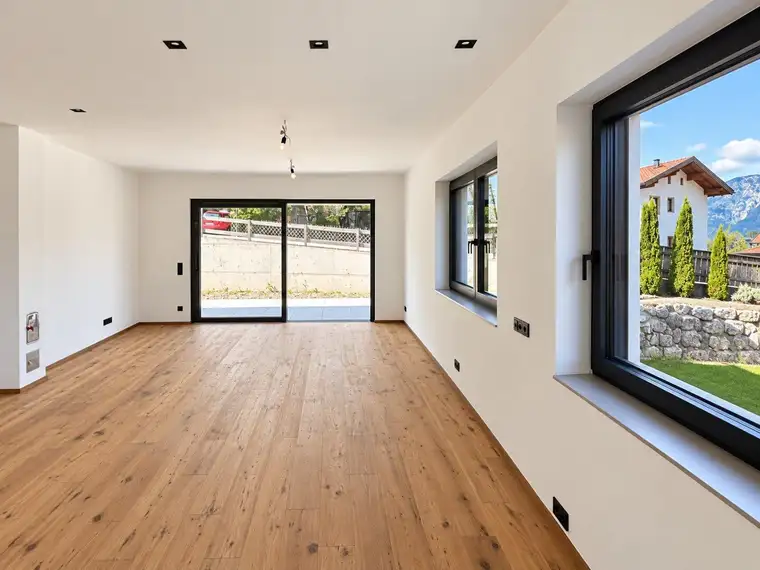 Lichtdurchflutetes Wohnen in ruhiger Sonnenlage – modern, hochwertig und naturnah