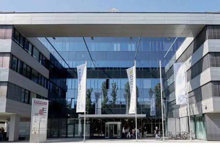 Nikolaus Klaritsch, Cushman & Wakefield  CBS