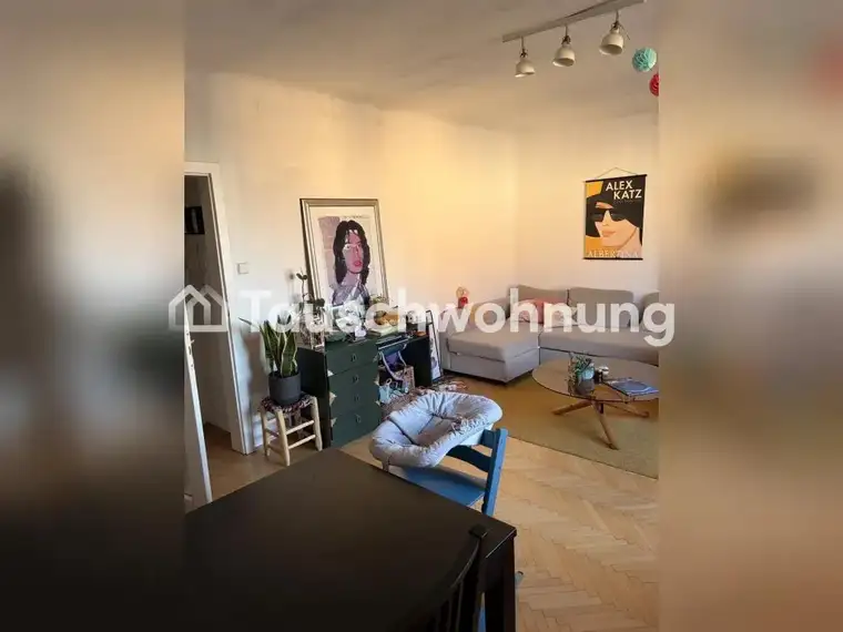 TAUSCHWOHNUNG 2-Zimmer Wohnung mit Balkon und Parkplatz