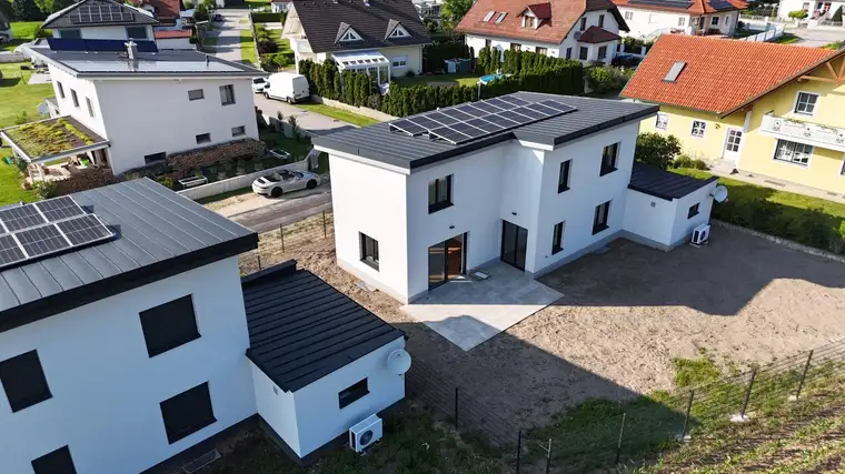 Massivhaus in Baumeisterqualität, Top-Ausstattung und Grünblick!